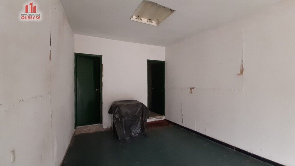 Local commercial dans Ourense, Orense à vendre - Photo de l’immeuble – Image 2 sur 8