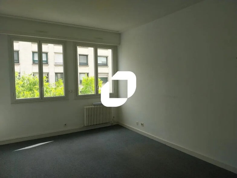 Bureau dans Nantes à louer - Photo de l’immeuble – Image 1 sur 12