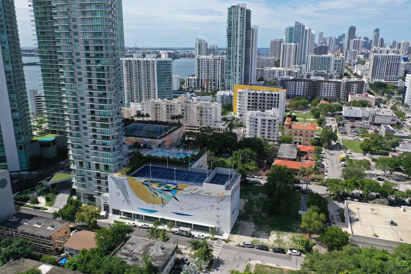 501 NE 31st St, Miami, FL 33137 - Lot CU-4 - - Photo intérieure - Image 1 of 6