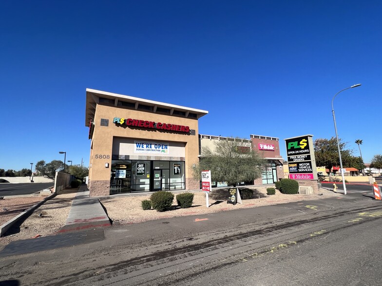 5800-5808 S Central Ave, Phoenix, AZ à louer - Photo de l’immeuble – Image 2 sur 2