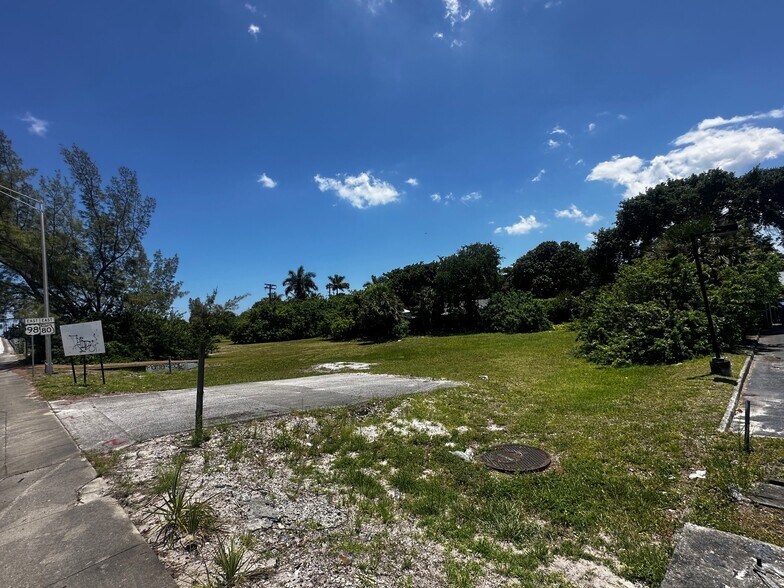 1430 Southern Blvd, West Palm Beach, FL à vendre - Photo de l’immeuble – Image 3 sur 7