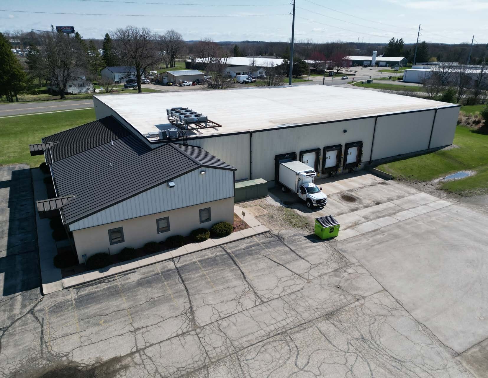 1028 Mulberry St, Lake Mills, WI à vendre Photo de l’immeuble– Image 1 sur 7