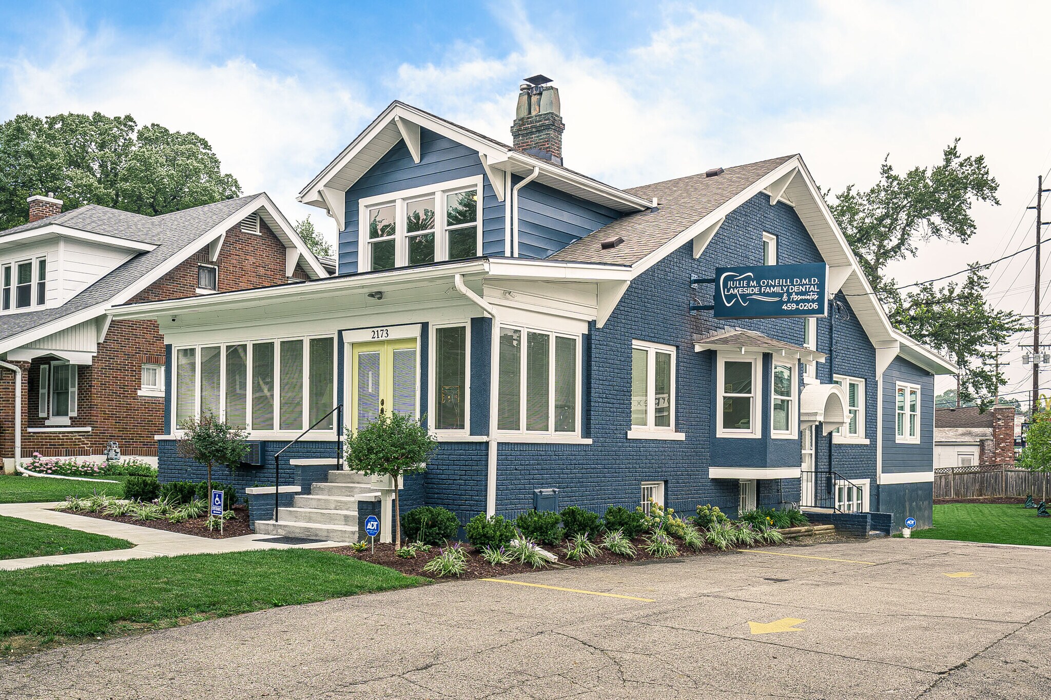 2173 Eastview Ave, Louisville, KY à louer Photo principale– Image 1 sur 8
