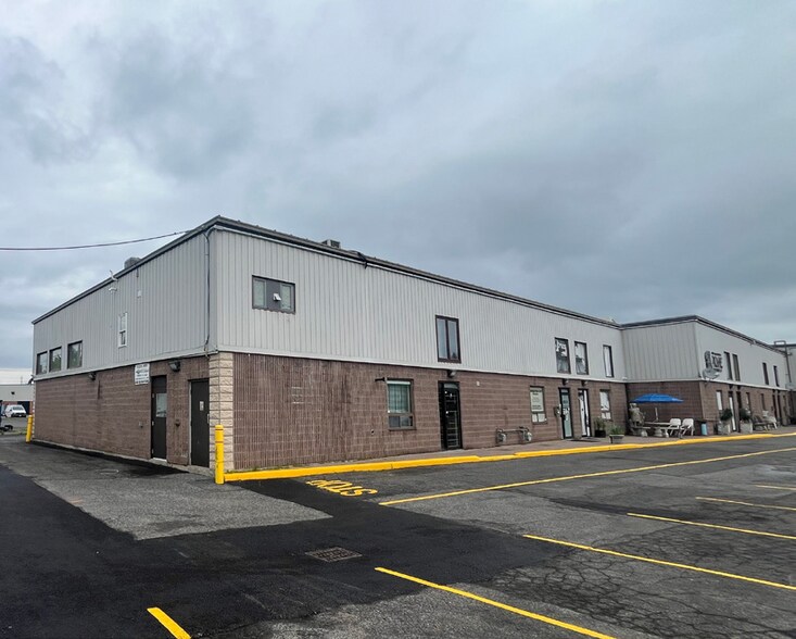 58 Antares Dr, Nepean, ON à louer - Photo de l’immeuble – Image 3 sur 3
