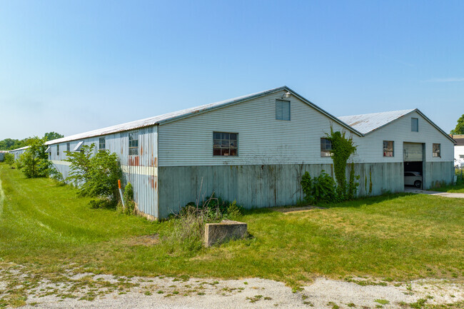 Plus de détails pour 1107 Armstrong St, Morris, IL - Industriel/Logistique à vendre