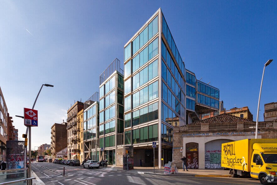 Bureau dans Barcelone, Barcelona à louer - Photo de l’immeuble – Image 3 sur 3