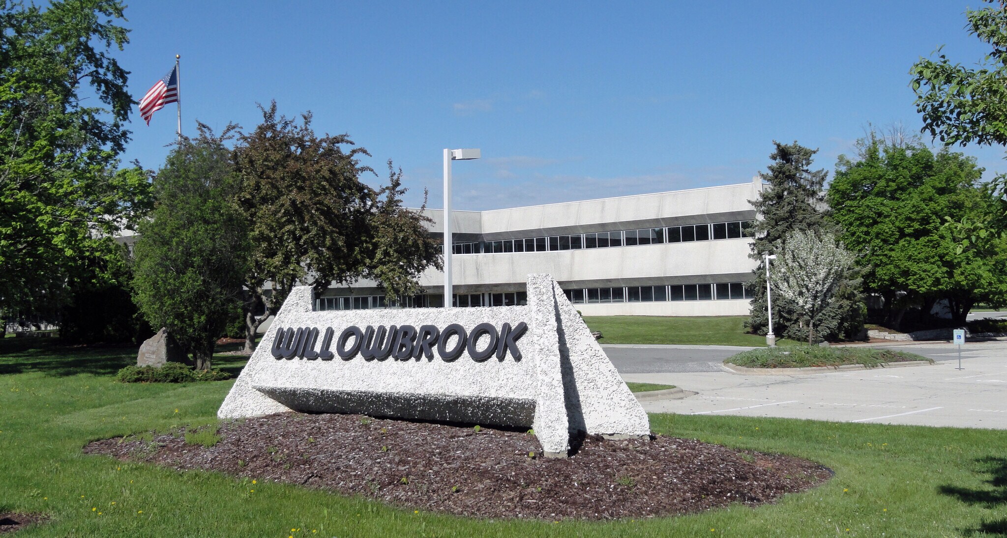 3200 Riverside Dr, Green Bay, WI à vendre Photo de l’immeuble– Image 1 sur 8