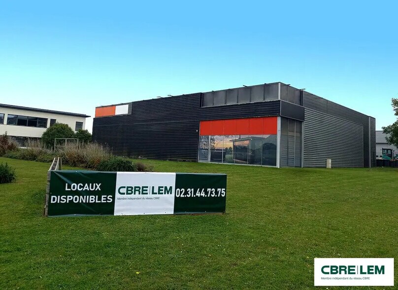 Local d’activités dans Ifs à louer - Photo de l’immeuble – Image 1 sur 5