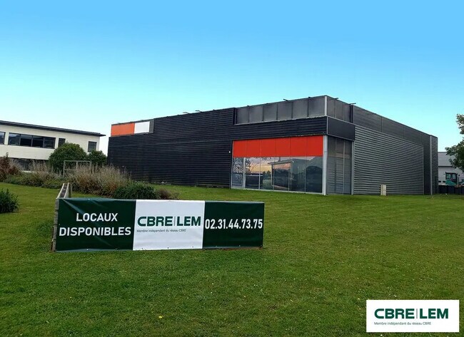 Plus de détails pour Local d'activités à louer