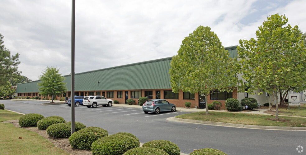 8105 Richmond Rd, Toano, VA à louer - Photo principale – Image 1 sur 7