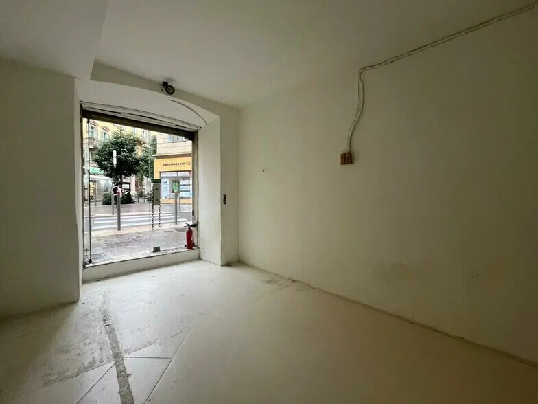 Local commercial dans Nice à louer - Photo de l’immeuble – Image 2 sur 3