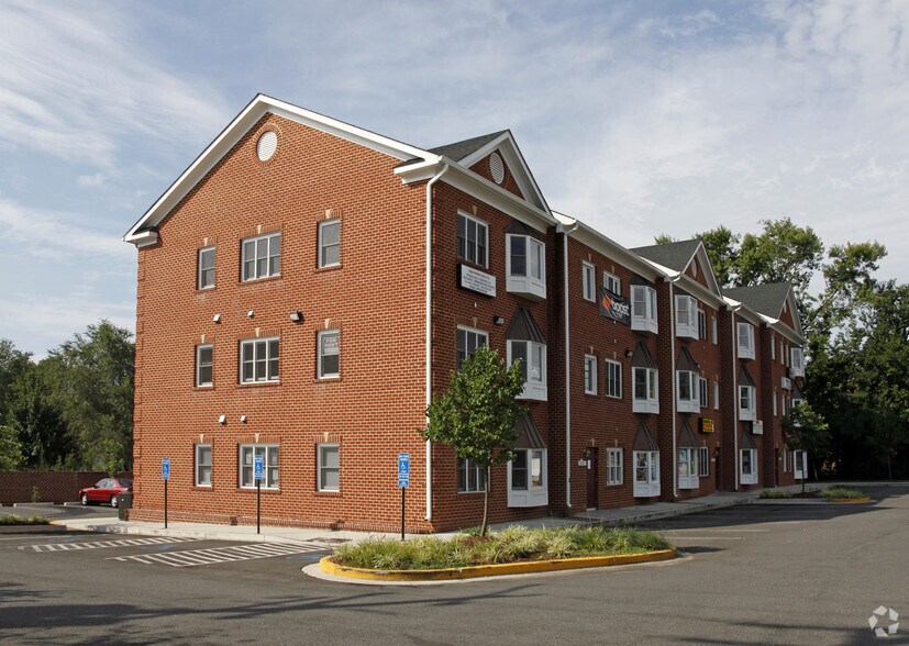 5981-5985 Columbia Pike, Falls Church, VA à vendre - Photo de l’immeuble – Image 3 sur 8