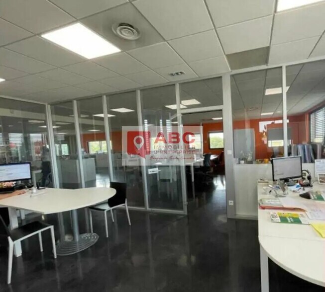 Bureau dans Montpellier à louer - Photo de l’immeuble – Image 2 sur 9