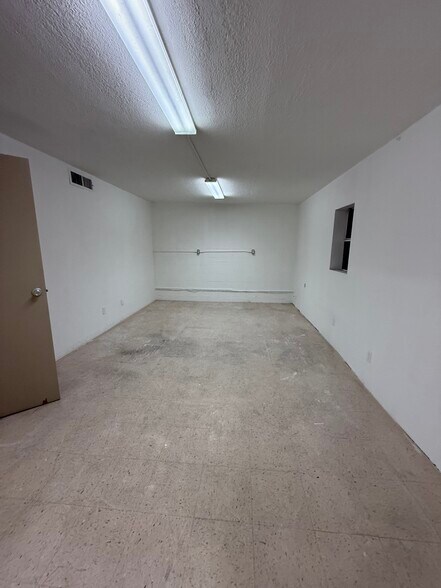 409 S Kansas St, El Paso, TX à louer - Photo de l’immeuble – Image 2 sur 11