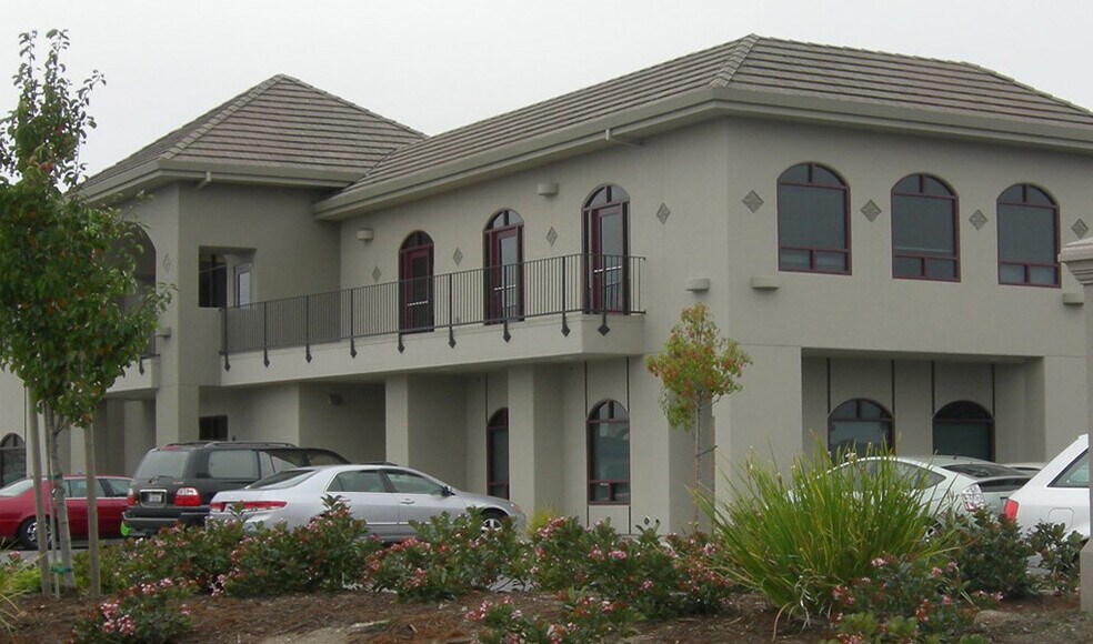 6 Quail Run Cir, Salinas, CA à louer - Photo de l’immeuble – Image 3 sur 4