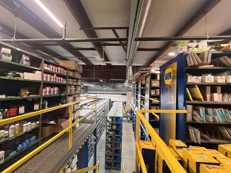 77 Concession St, Kingston, ON à louer - Photo intérieure – Image 2 sur 5