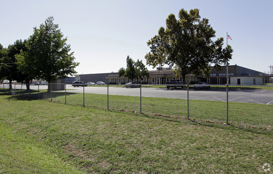 1700 E Quarter Rd, Siloam Springs, AR à louer - Photo principale – Image 1 sur 16