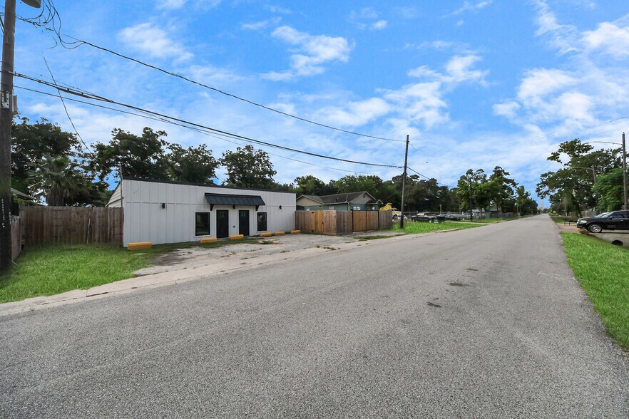 7208 Helmers St, Houston, TX à vendre - Photo de l’immeuble – Image 2 sur 33