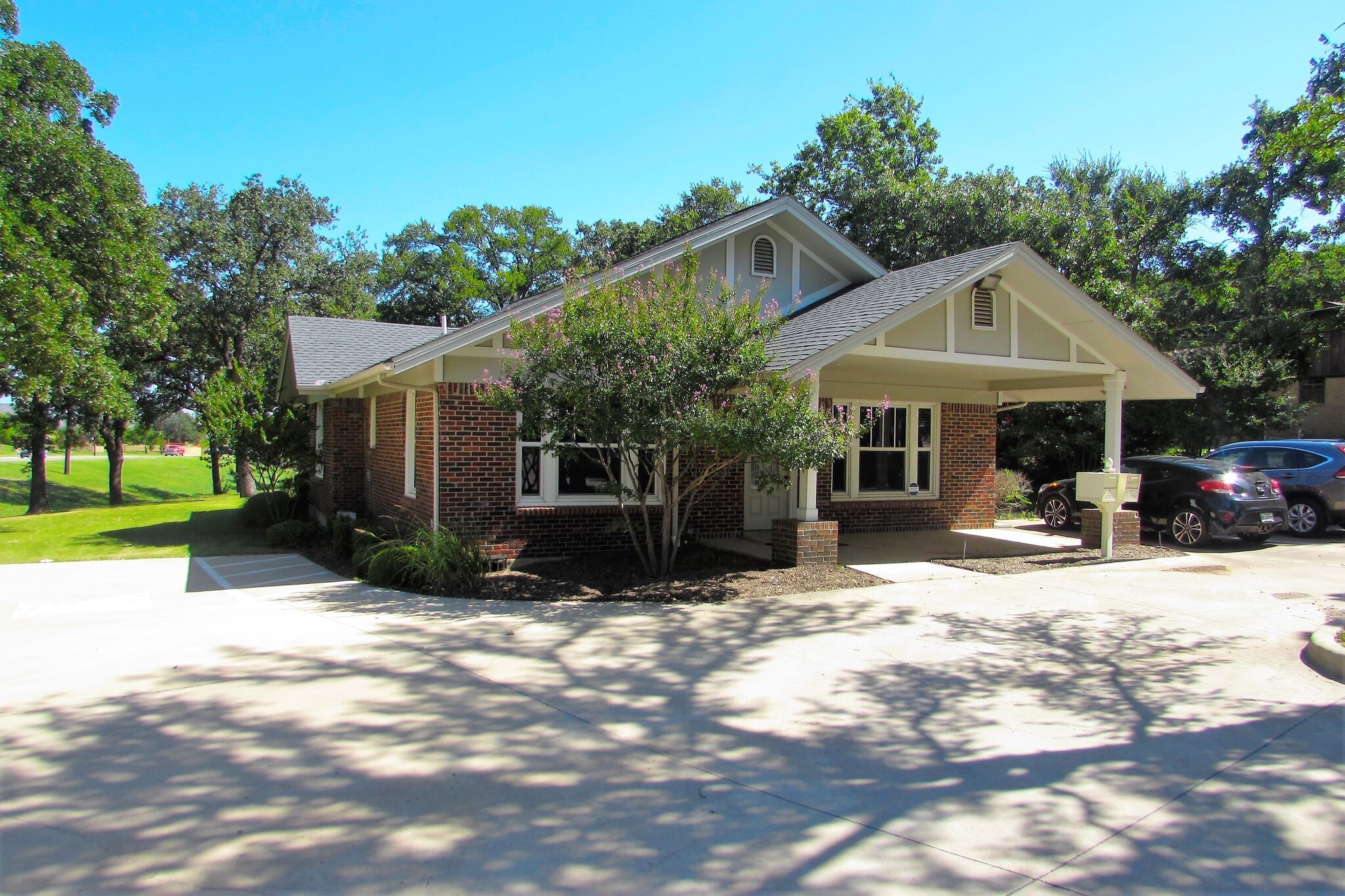 768 Bandit Trl - Office & Land together portefeuille de 2 biens à vendre sur LoopNet.fr Photo principale– Image 1 sur 8