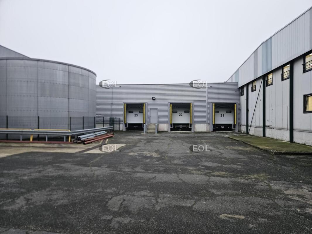 Industriel/Logistique dans Thiais à louer Photo de l’immeuble– Image 1 sur 10