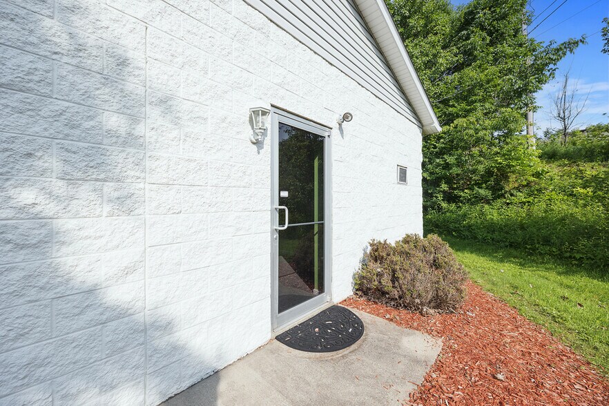 673 Morganza Rd, Canonsburg, PA à louer - Photo de l’immeuble – Image 2 sur 39