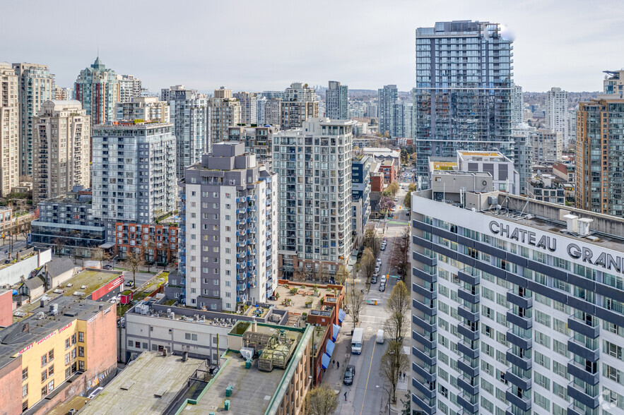 1092 Seymour St, Vancouver, BC à vendre - Photo de l’immeuble – Image 3 sur 5