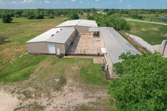 7002 Bissell Rd, Manvel, TX à louer Photo de l’immeuble– Image 2 sur 45