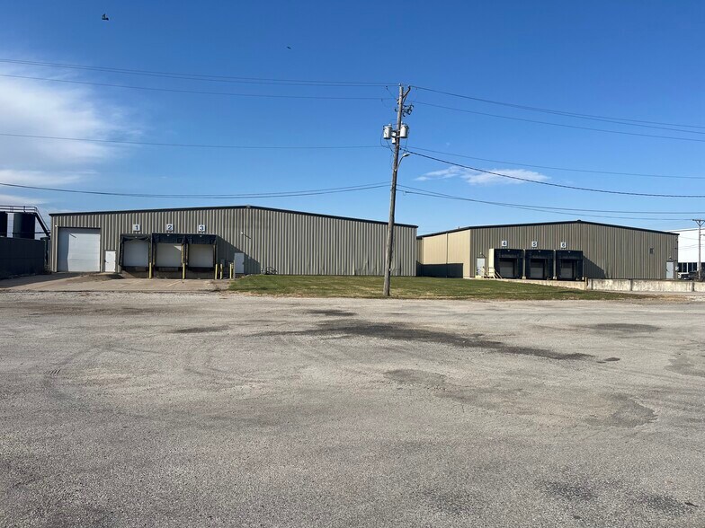 1305 1st St, Rock Island, IL à louer - Photo de l’immeuble – Image 3 sur 3
