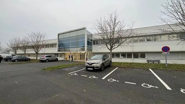 Plus de détails pour Bureau à louer