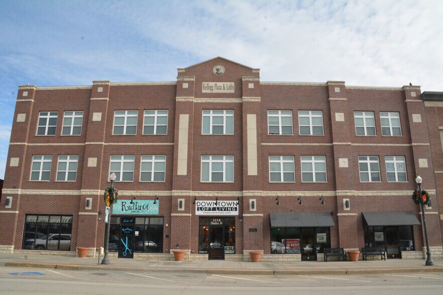 1114 Commercial St, Emporia, KS à louer - Photo de l’immeuble – Image 2 sur 3