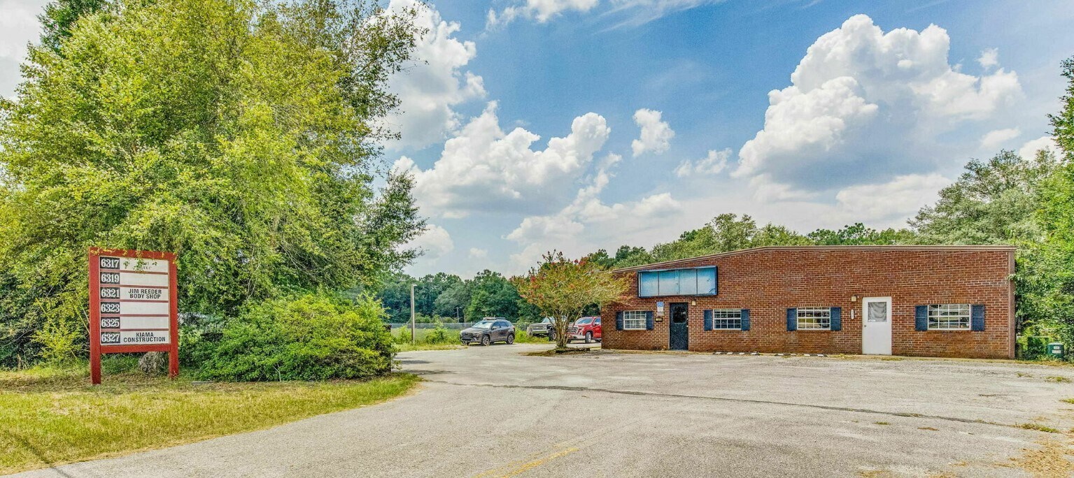 6327 Dogwood Dr, Milton, FL à louer Photo de l’immeuble– Image 1 sur 10