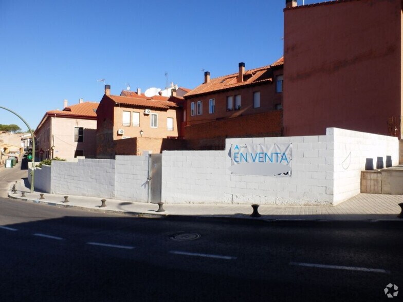 Plaza Santos Juarranz, 6, Los Santos de la Humosa, Madrid à vendre - Photo principale – Image 1 sur 1
