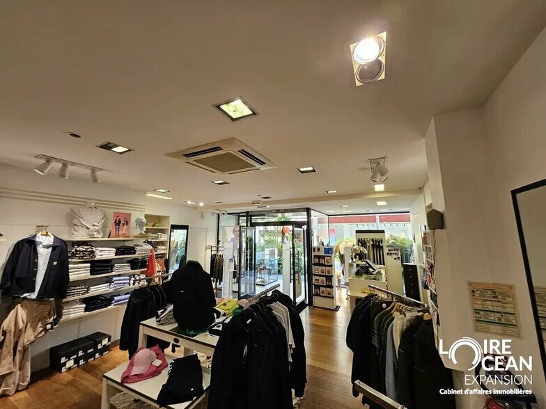 Local commercial dans La Roche-sur-Yon à louer - Photo intérieure – Image 2 sur 4