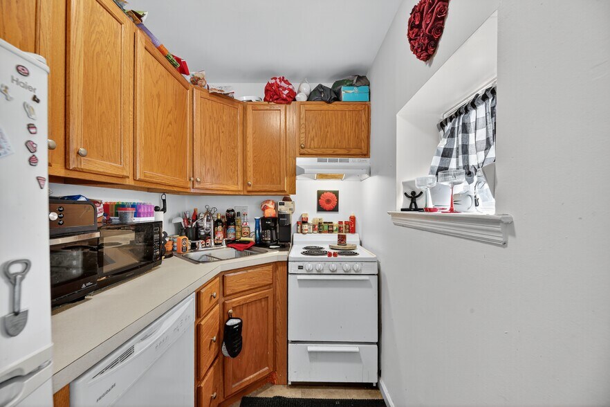1228 & 1230 S. 2nd St & 1231 S. Philip portefeuille de 3 biens à vendre sur LoopNet.fr - Photo de l’immeuble – Image 3 sur 11