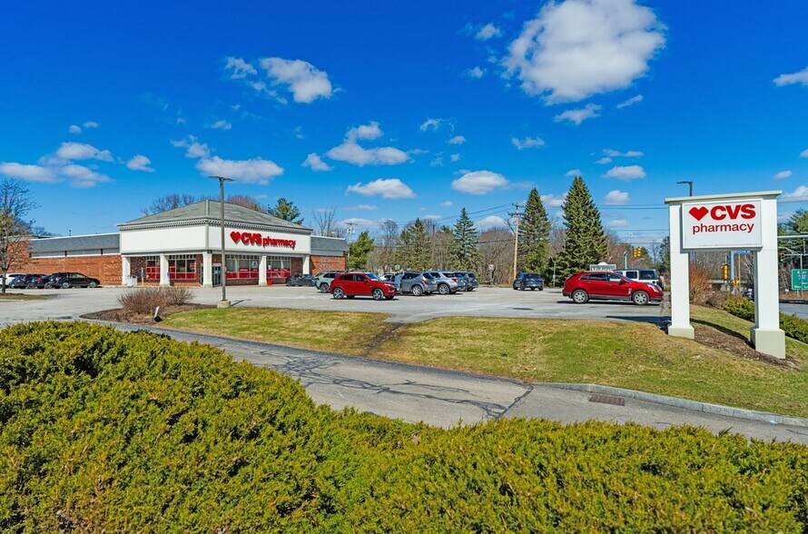 676 Southbridge St, Auburn, MA à vendre - Photo de l’immeuble – Image 3 sur 6