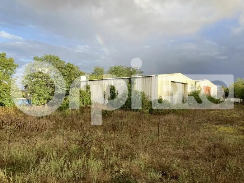 Terrain dans Vérines à vendre - Photo de l’immeuble – Image 2 sur 2