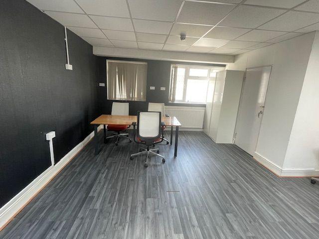 12-14 Leagrave Rd, Luton à louer - Photo de l’immeuble – Image 2 sur 3