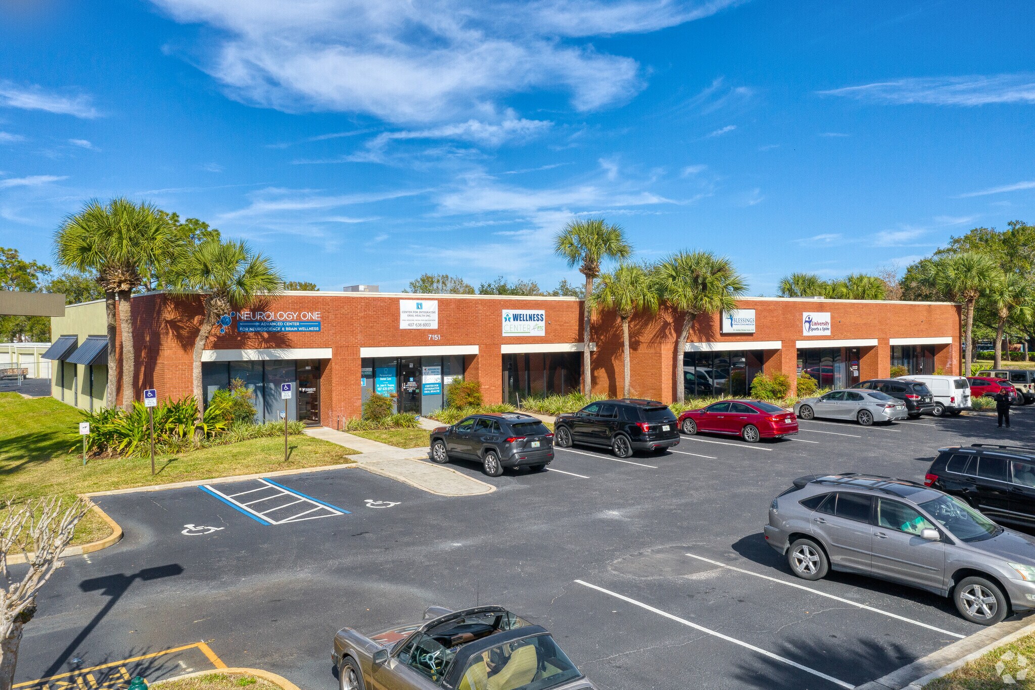 7151 University Blvd, Winter Park, FL à louer Photo principale– Image 1 sur 6