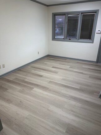 Plus de détails pour 7373 Hodgson Memorial Dr, Savannah, GA - Bureau à louer