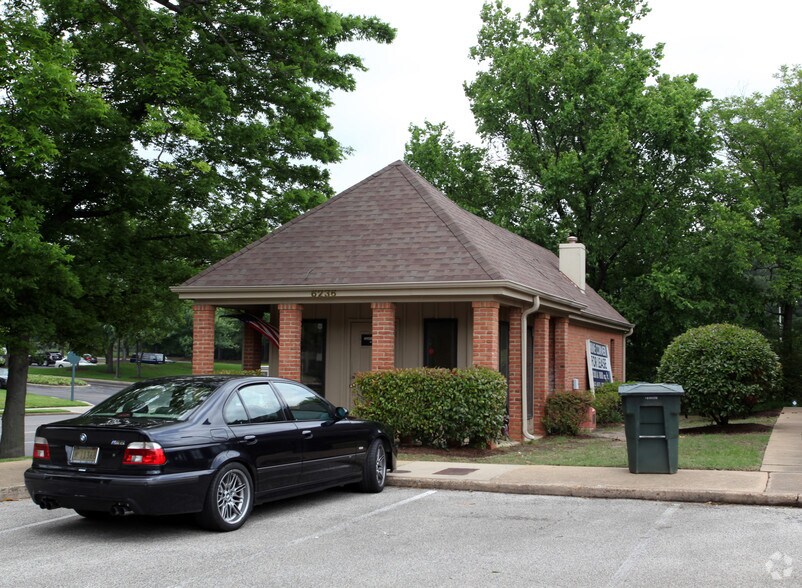 6236 Poplar Ave, Memphis, TN à vendre - Photo de l’immeuble – Image 3 sur 3