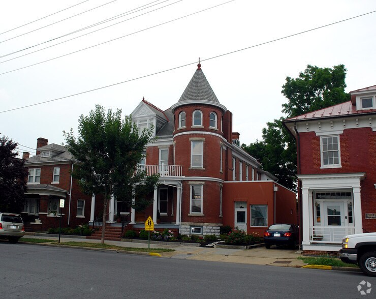 310 W Burke St, Martinsburg, WV à vendre - Photo de l’immeuble – Image 1 sur 3
