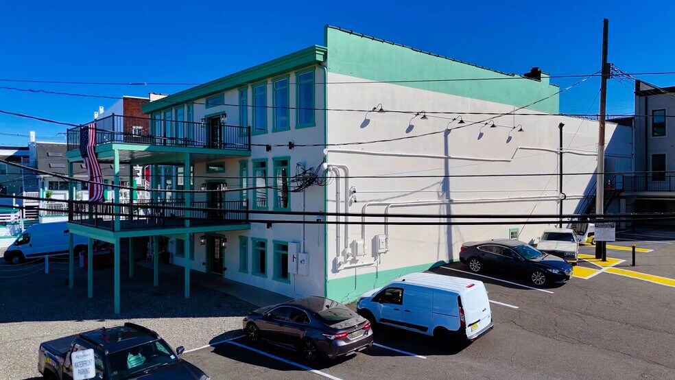 17 W Front St, Keyport, NJ à louer - Vidéo sur l’annonce professionnelle – Image 2 sur 31