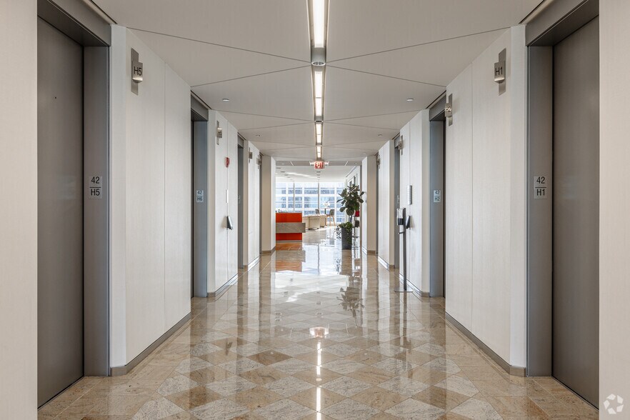 155 N Wacker Dr, Chicago, IL à louer - Photo intérieure – Image 3 sur 22