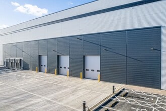 Crabtree Manorway N, Belvedere à louer Photo de l’immeuble– Image 2 sur 9