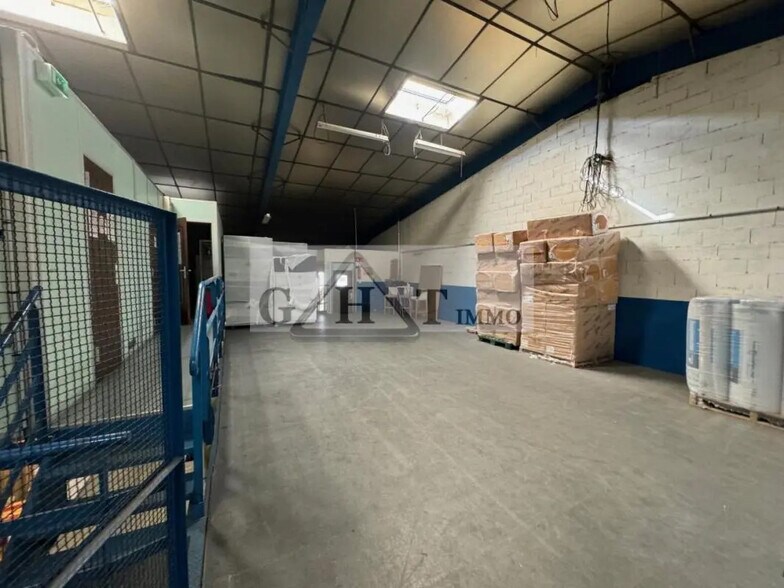 Industriel/Logistique dans Chennevières-sur-Marne à louer - Photo intérieure – Image 2 sur 3