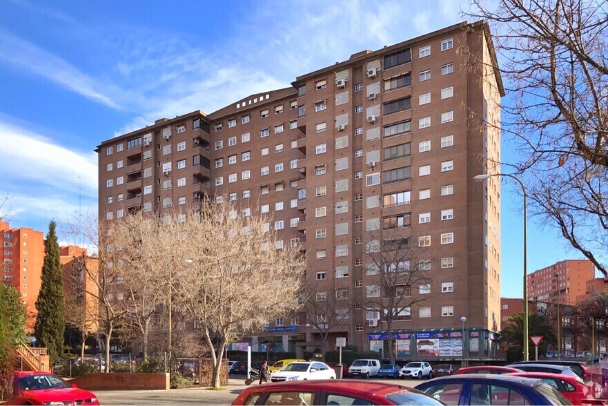 Calle de Villalobos, 135, Madrid, Madrid à vendre - Photo principale – Image 1 sur 2