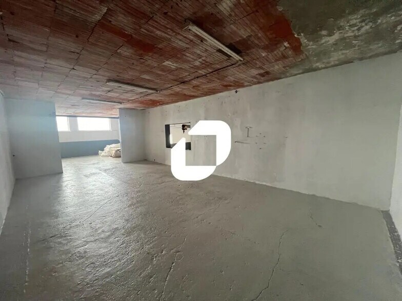 Local d’activités dans Haspres à louer - Photo intérieure – Image 2 sur 10