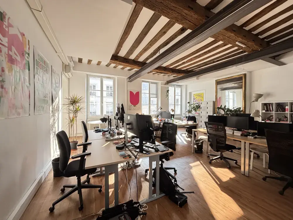 129 Rue De Turenne, Paris à louer Photo intérieure– Image 1 sur 4