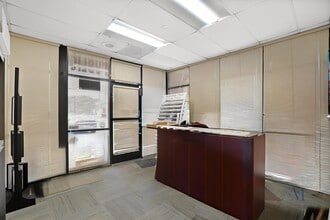 1301 Foothill Blvd, Azusa, CA à louer Photo intérieure– Image 1 sur 24