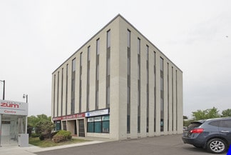 Plus de détails pour 134 Queen St E, Brampton, ON - Bureau à vendre